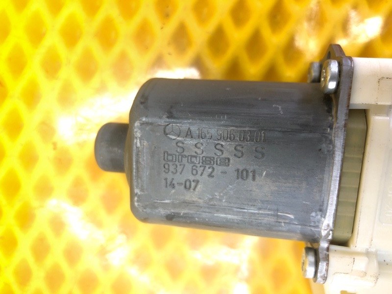 Моторчик стеклоподъемника Mercedes-Benz S-Class 2014 W222