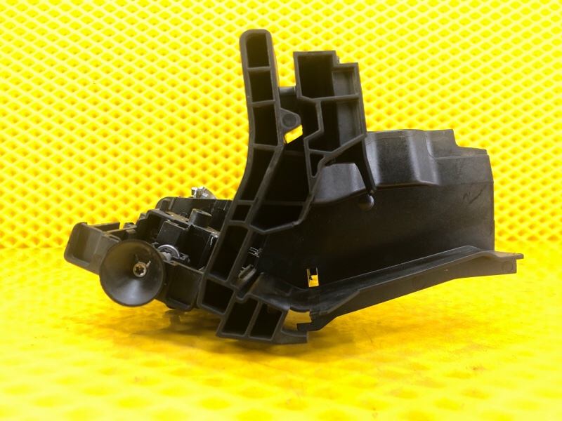 Кронштейн ручки двери передней левой Mercedes-Benz S-Class 2014 W222