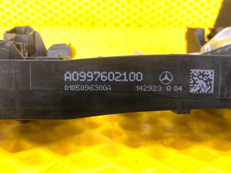 Кронштейн ручки двери передней левой Mercedes-Benz S-Class 2014 W222