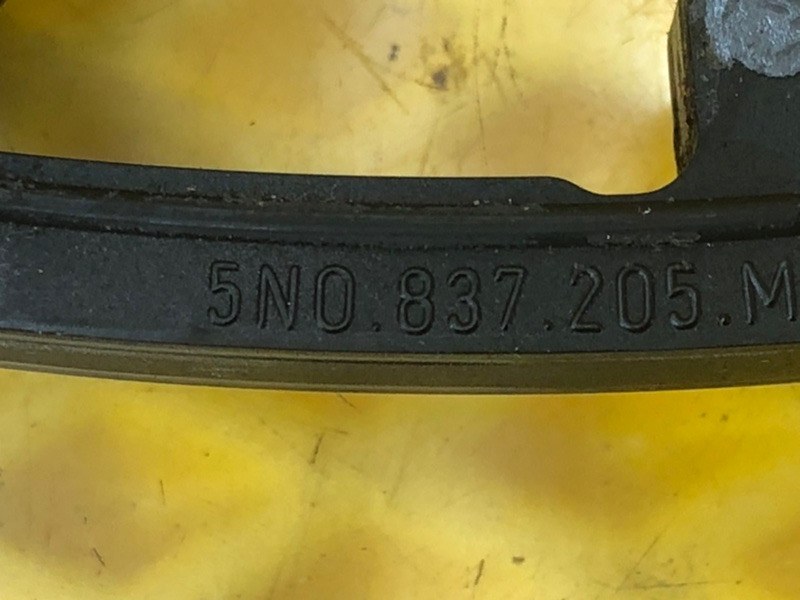 Ручка двери наружняя правая Volkswagen Tiguan 2013 5N1