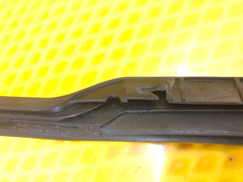 Уплотнитель двери передней левой Mercedes-Benz S-Class 2014 W222