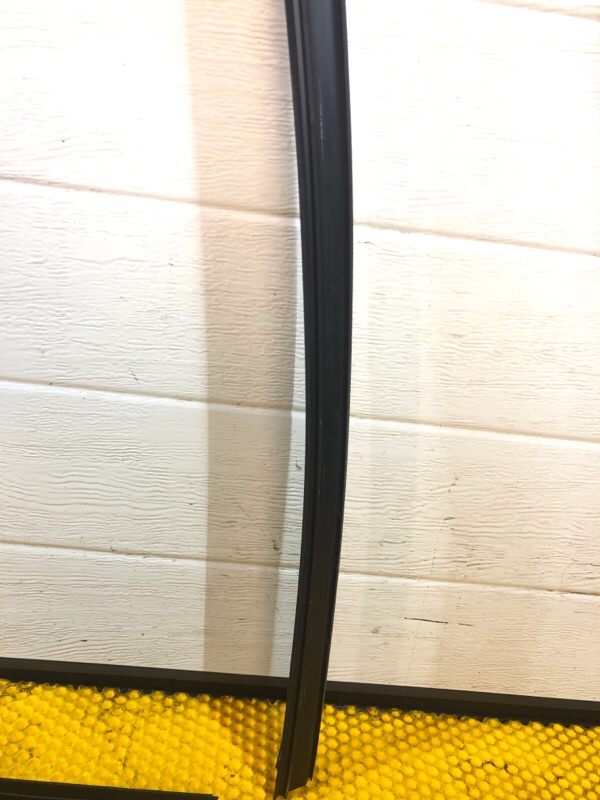 Уплотнитель стекла двери Mercedes-Benz S-Class 2014 W222