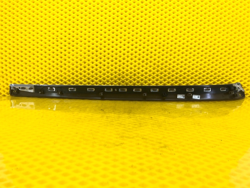 Накладка декоративная передней левой двери Mercedes-Benz S-Class 2014 W222