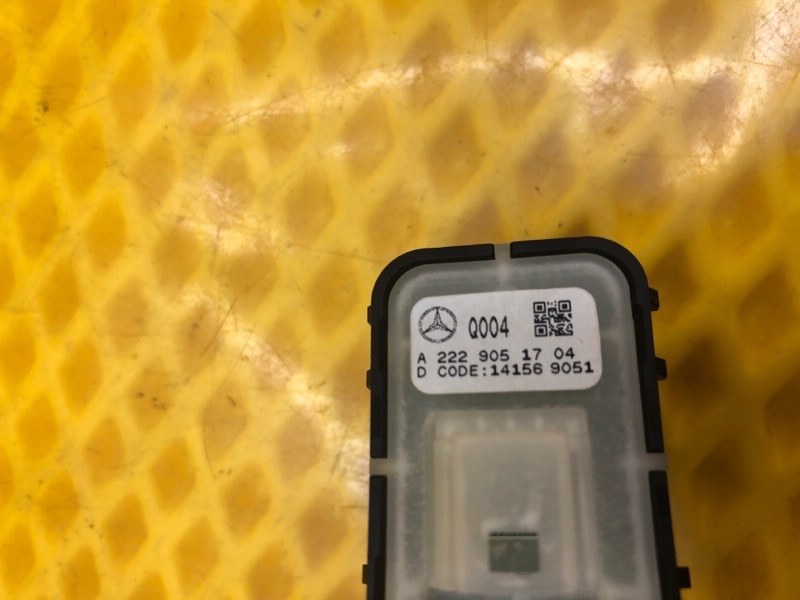 Кнопка открывания крышки багажника Mercedes-Benz S-Class 2014 W222