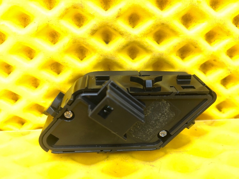 Кнопка центрального замка Mercedes-Benz S-Class 2014 W222