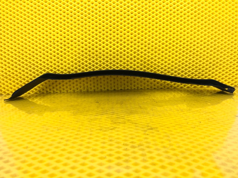 Уплотнитель двери передней правой Mercedes-Benz S-Class 2014 W222