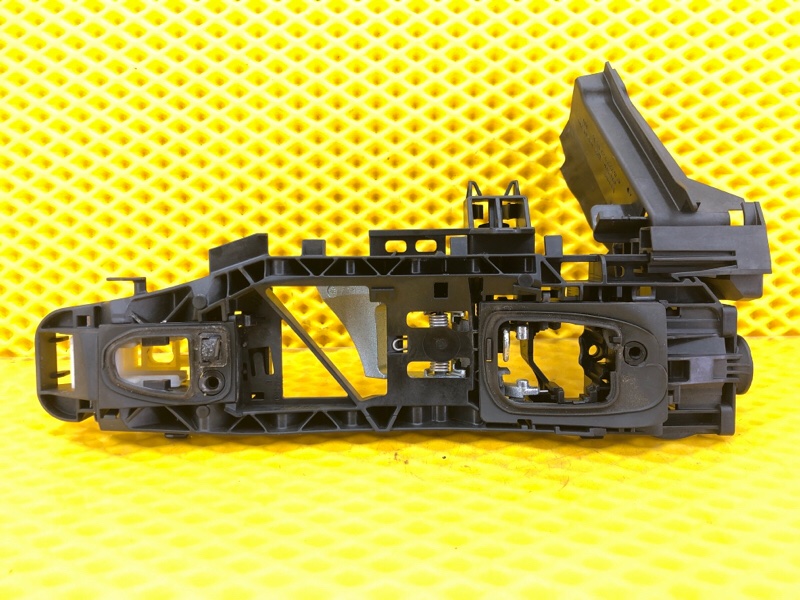 Кронштейн ручки двери передней правой Mercedes-Benz S-Class 2014 W222