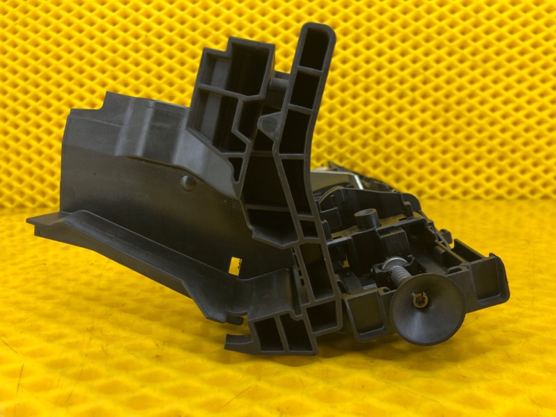 Кронштейн ручки двери передней правой Mercedes-Benz S-Class 2014 W222