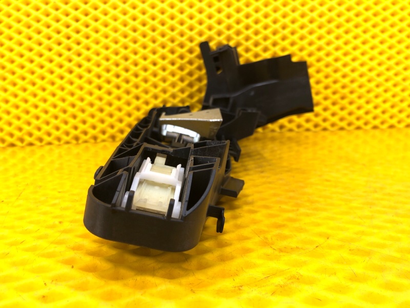 Кронштейн ручки двери передней правой Mercedes-Benz S-Class 2014 W222