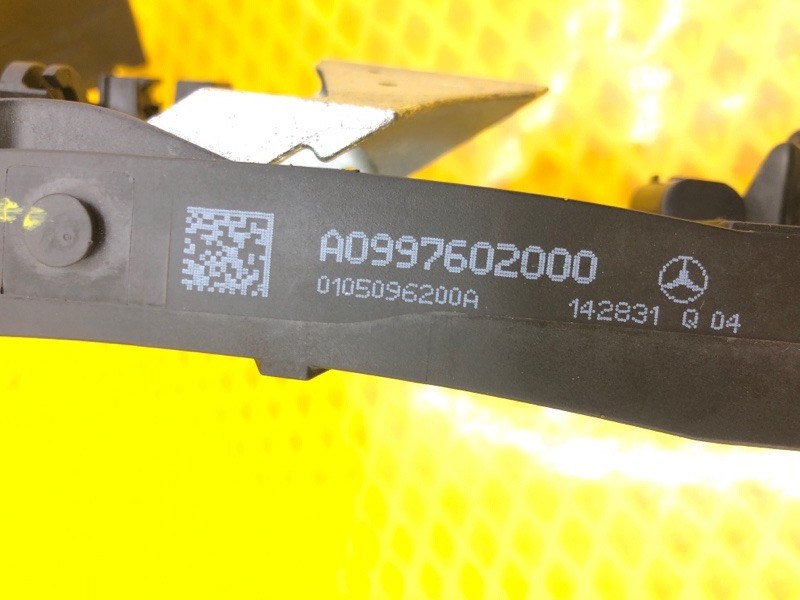 Кронштейн ручки двери передней правой Mercedes-Benz S-Class 2014 W222