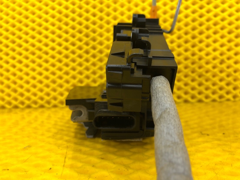 Замок двери передней правой Mercedes-Benz S-Class 2014 W222