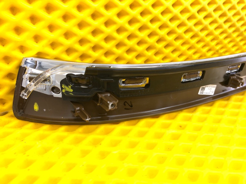 Накладка двери передней правой Mercedes-Benz S-Class 2014 W222