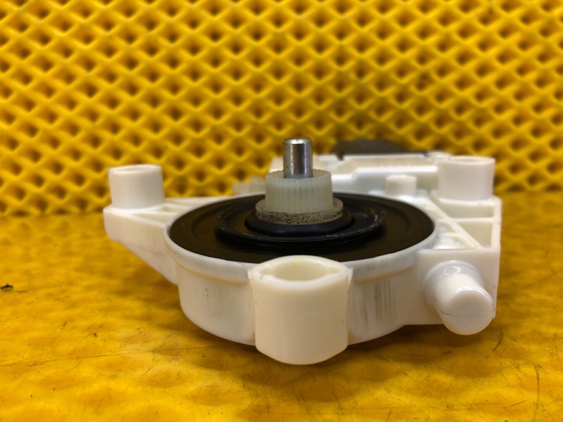 Моторчик стеклоподъемника передней правой двери Mercedes-Benz S-Class 2014 W222