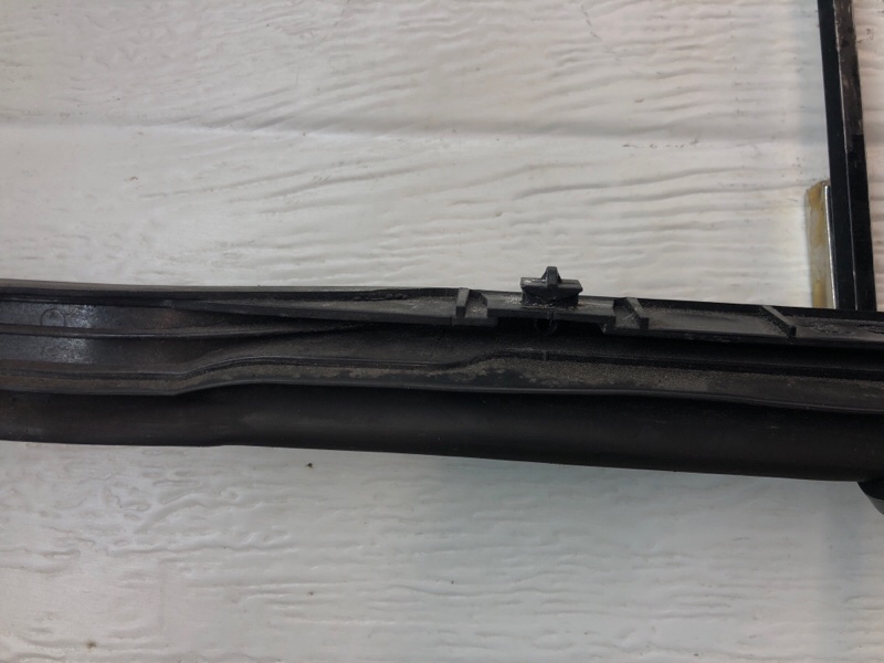 Уплотнитель двери передней правой Mercedes-Benz S-Class 2014 W222