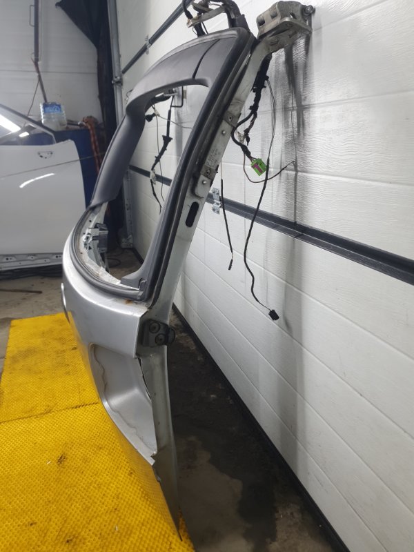 Крышка багажника Volkswagen Touareg 2003 7L6