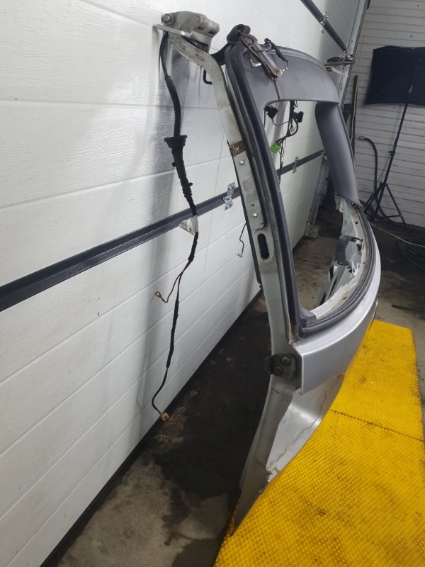 Крышка багажника Volkswagen Touareg 2003 7L6