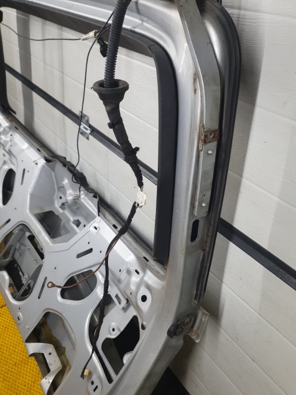 Крышка багажника Volkswagen Touareg 2003 7L6