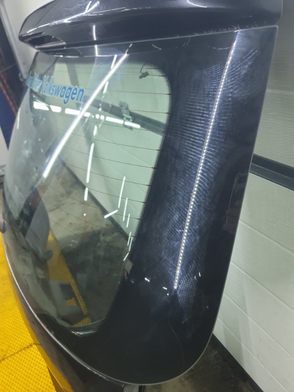 Стекло крышки багажника Volkswagen Tiguan 2013 5N1