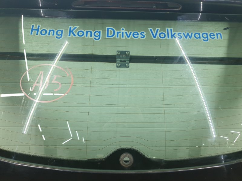 Стекло крышки багажника Volkswagen Tiguan 2013 5N1