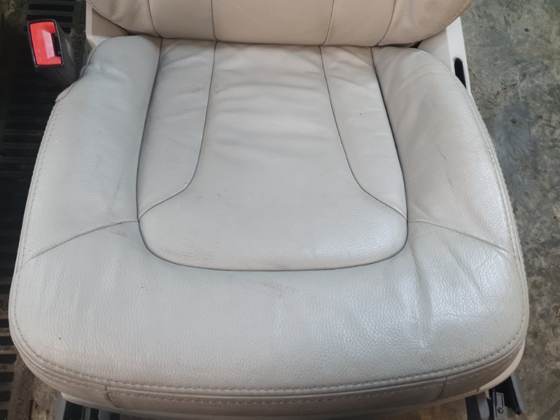 Комплект сидений Audi Q7 2014 4LB