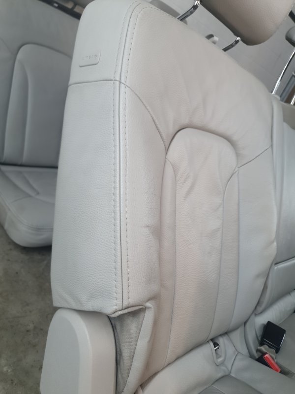 Комплект сидений Audi Q7 2014 4LB