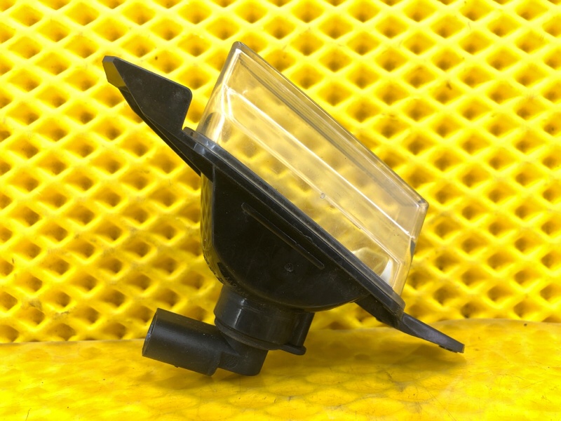 Фонарь задний правый Volkswagen Tiguan 2013 5N1