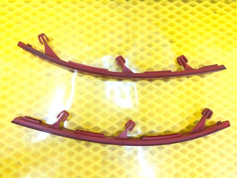 Катафот бампера Volkswagen Tiguan 2013 5N1