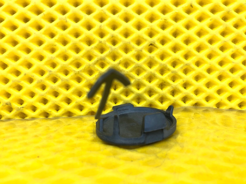 Заглушка буксировочного крюка Volkswagen Tiguan 2013 5N1