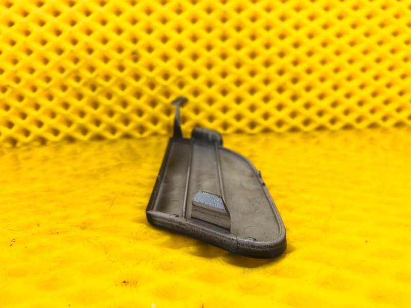 Заглушка буксировочного крюка Mercedes-Benz S-Class 2014 W222