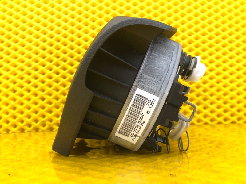 Подушка безопасности в руль Volkswagen Tiguan 2013 5N1