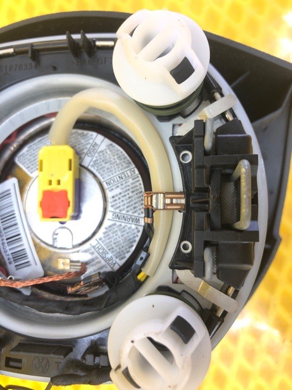 Подушка безопасности в руль Volkswagen Tiguan 2013 5N1