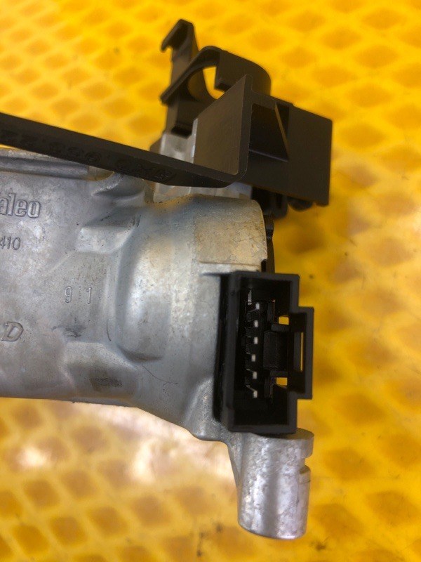 Замок зажигания Volkswagen Tiguan 2013 5N1