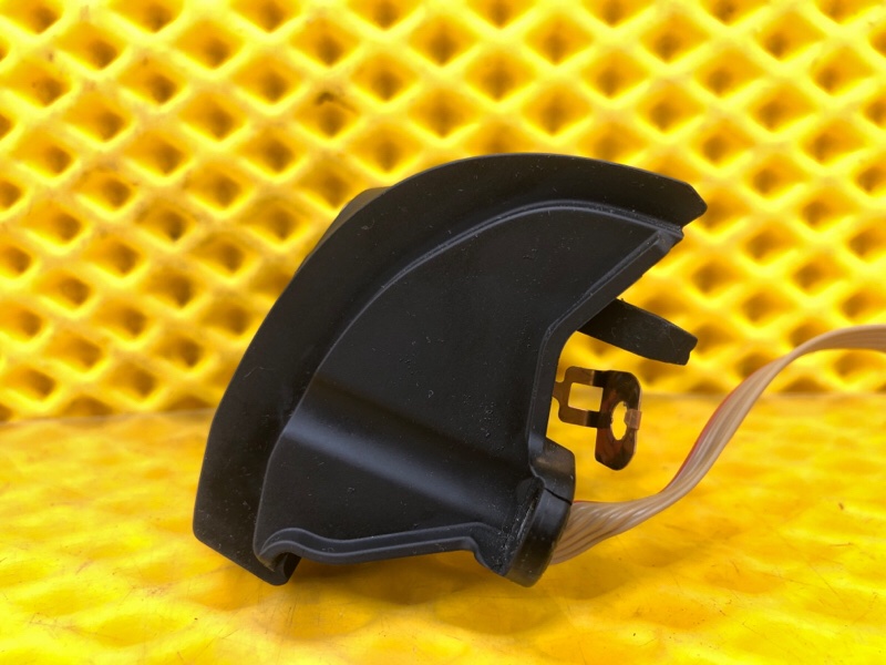 Кнопки руля слева Volkswagen Tiguan 2013 5N1