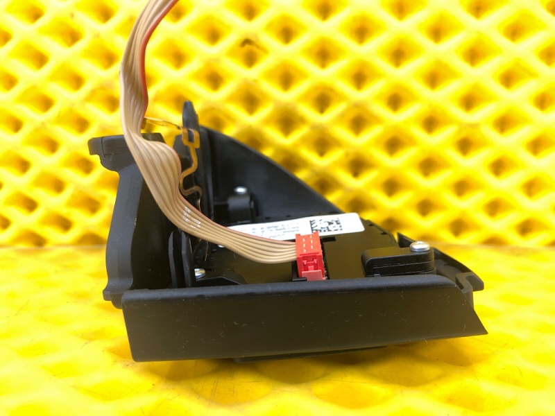 Кнопки руля слева Volkswagen Tiguan 2013 5N1