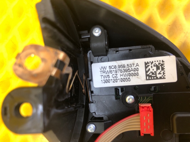 Кнопки руля слева Volkswagen Tiguan 2013 5N1