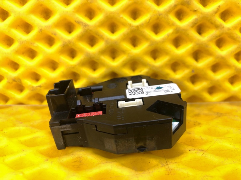 Блок управления Volkswagen Tiguan 2013 5N1