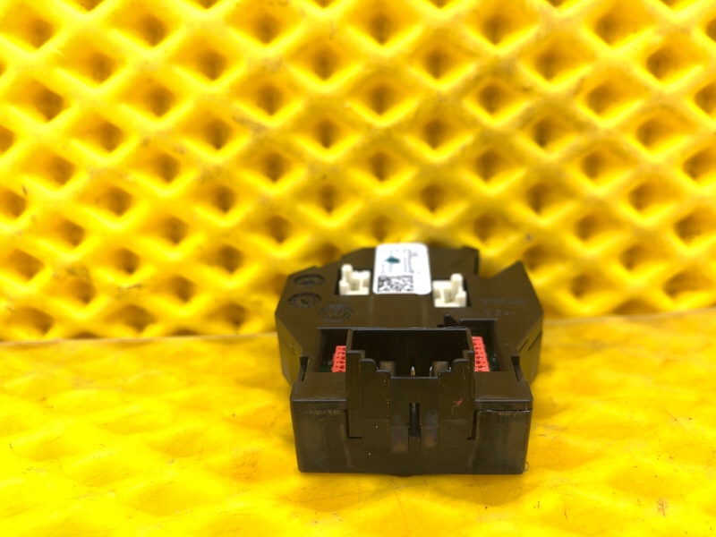 Блок управления Volkswagen Tiguan 2013 5N1