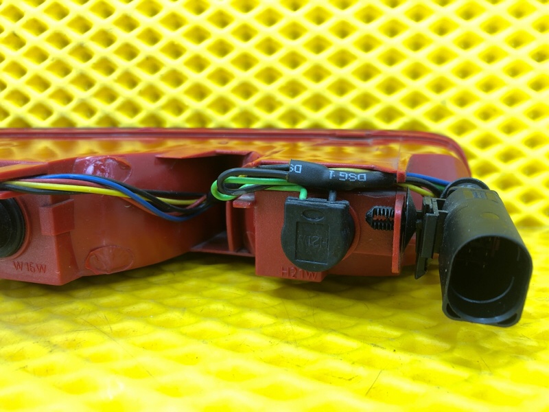 Фонарь задний правый Audi Q7 2014 4LB