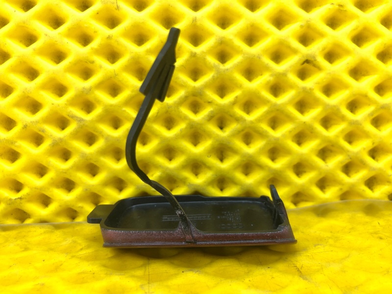 Заглушка буксировочного крюка Audi Q7 2014 4LB