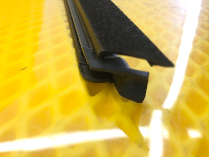 Уплотнитель двери задней левой Mercedes-Benz S-Class 2014 W222