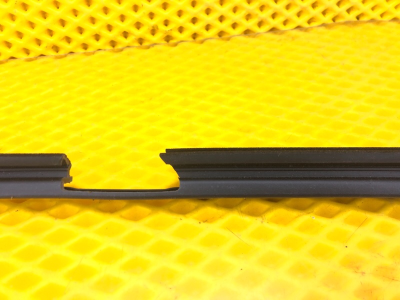 Уплотнитель двери задней левой Mercedes-Benz S-Class 2014 W222