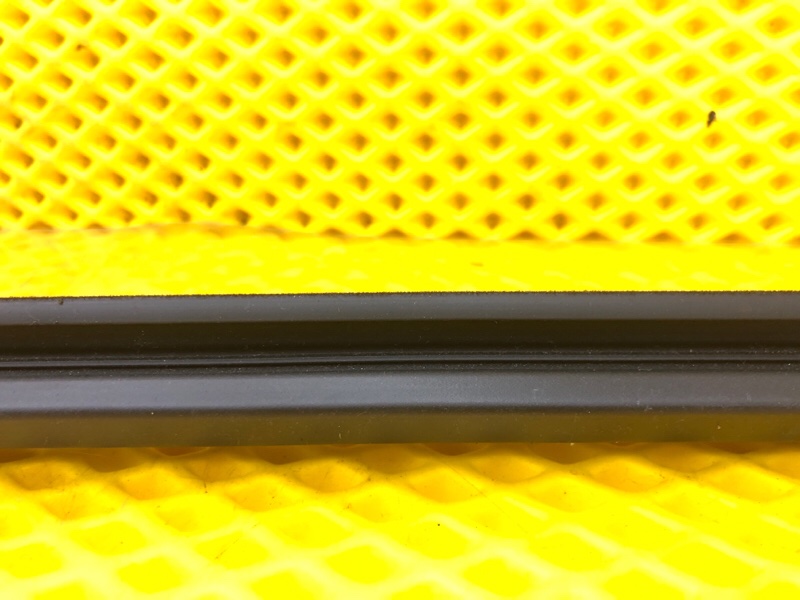 Уплотнитель двери задней левой Mercedes-Benz S-Class 2014 W222