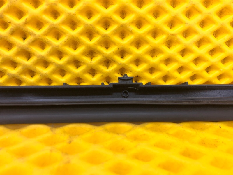 Уплотнитель двери задней левой Mercedes-Benz S-Class 2014 W222