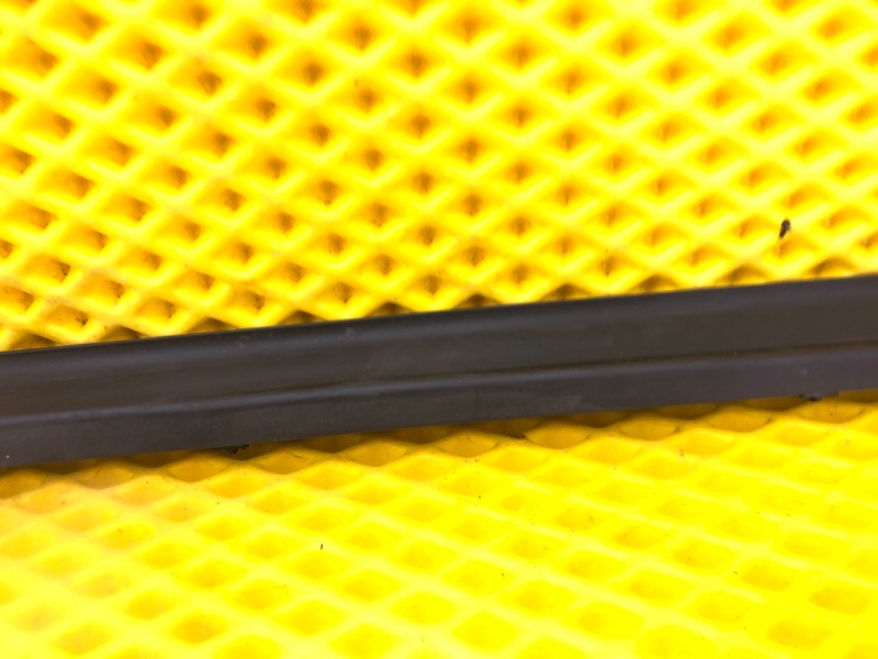 Уплотнитель двери задней левой Mercedes-Benz S-Class 2014 W222