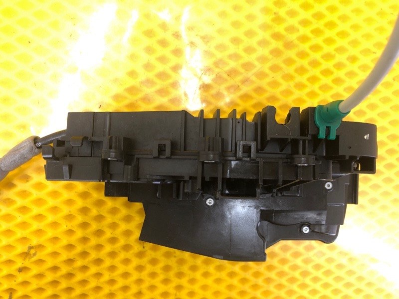 Замок двери задней левой Mercedes-Benz S-Class 2014 W222