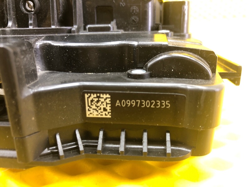 Замок двери задней левой Mercedes-Benz S-Class 2014 W222