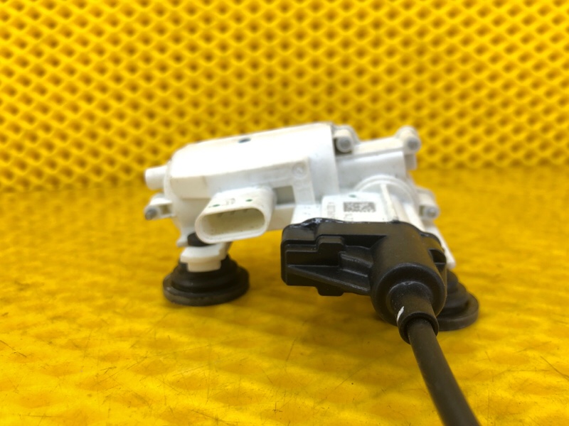 Доводчик двери Mercedes-Benz S-Class 2014 W222