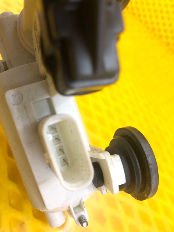 Доводчик двери Mercedes-Benz S-Class 2014 W222