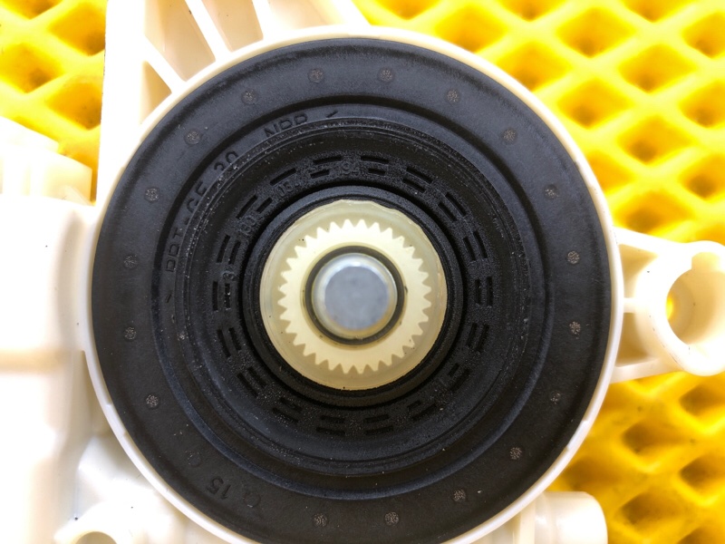 Моторчик стеклоподъемника задней левой двери Mercedes-Benz S-Class 2014 W222