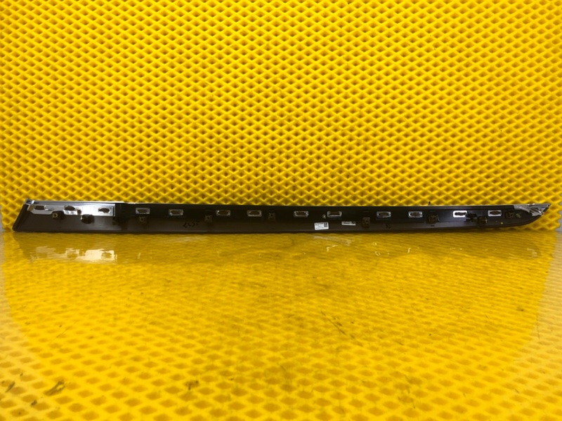 Накладка декоративная задней левой двери Mercedes-Benz S-Class 2014 W222